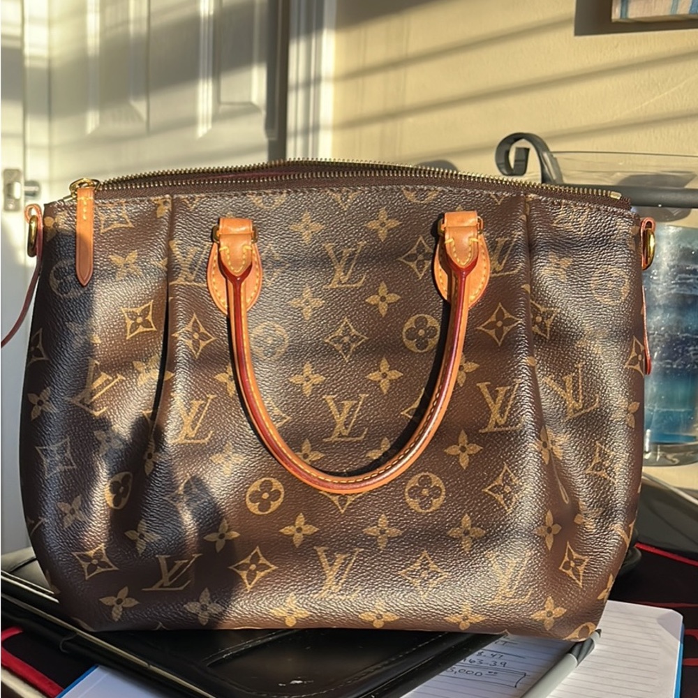 Louis Vuitton Handbag